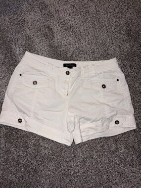 White House Black Market White Cargo Pocket Women's Shorts